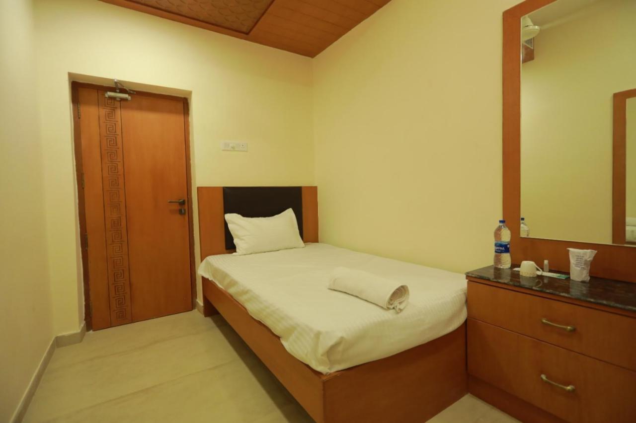 Hotel Ashok Palace Karur  Екстер'єр фото