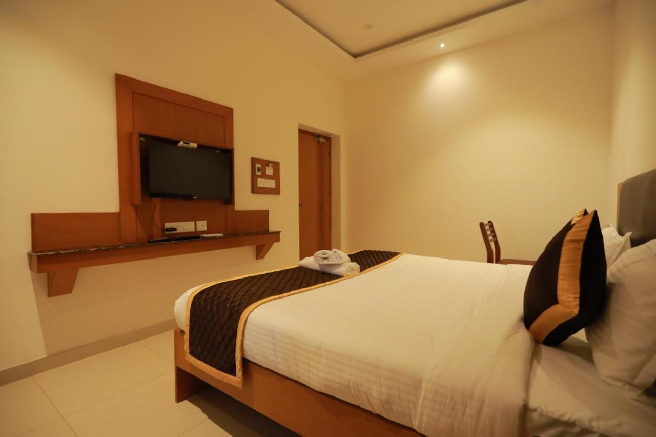 Hotel Ashok Palace Karur  Екстер'єр фото